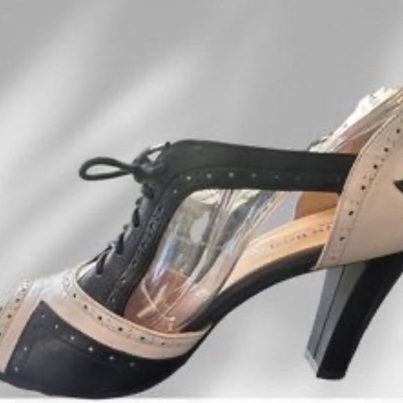 Taryn Rose Italian Shoes 8.5 - Picture 1 of 8